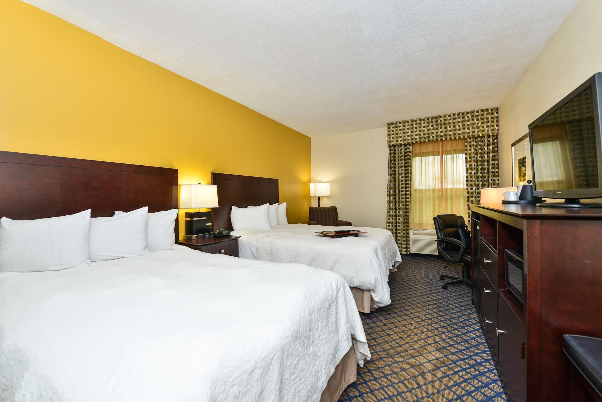 Hampton Inn Petersburg-Fort Gregg Adams Екстериор снимка