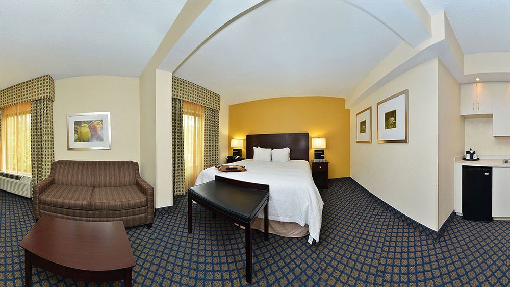 Hampton Inn Petersburg-Fort Gregg Adams Екстериор снимка